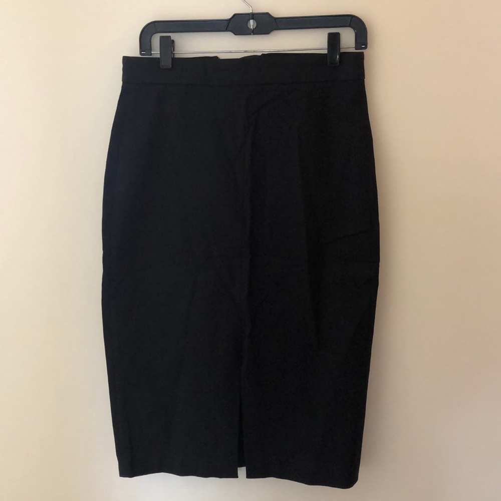 Black Banana Republic pencil skirt